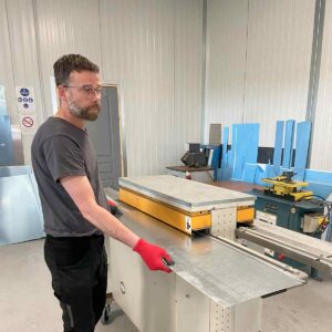 Atelier de fabrication de gaines de ventilation CEVI 60
