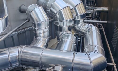Chantier de calorifugeage dans une brasserie industrielle